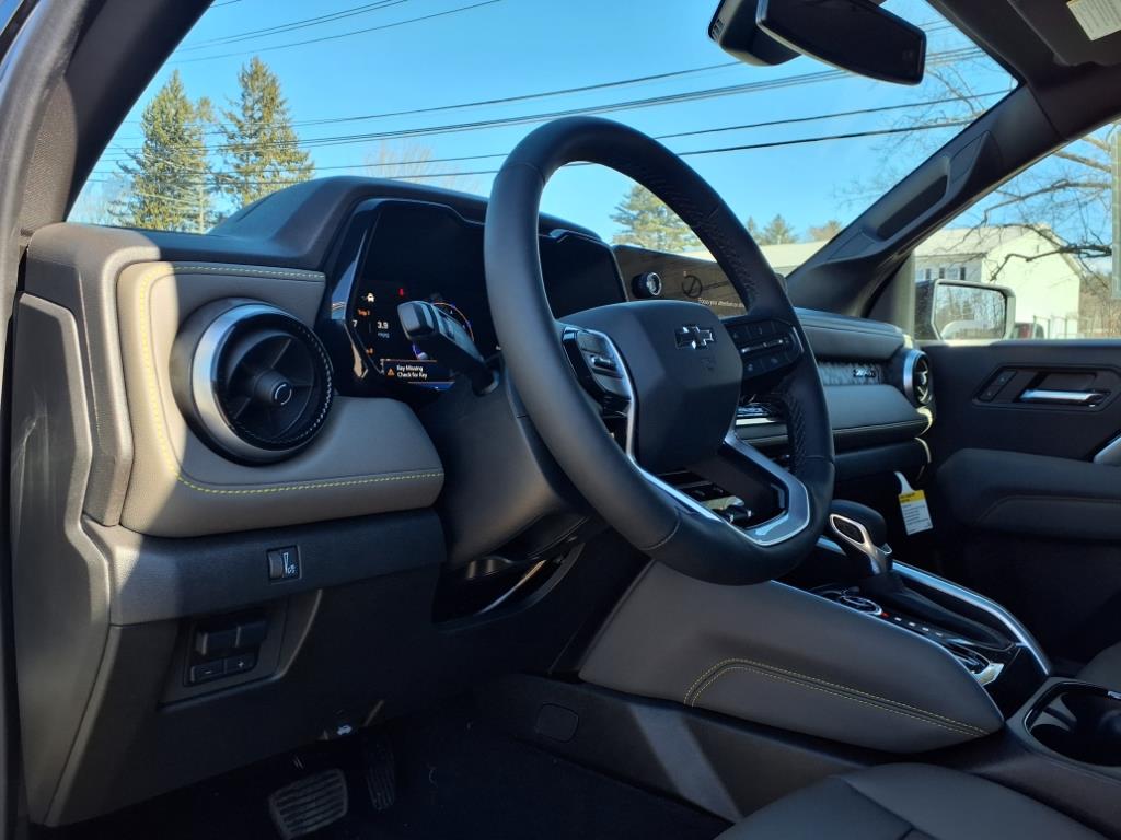 2025 Chevrolet Colorado ZR2 photo 10