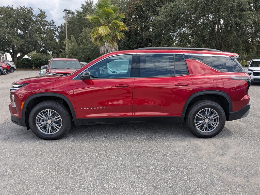 2026 Chevrolet Traverse photo 3