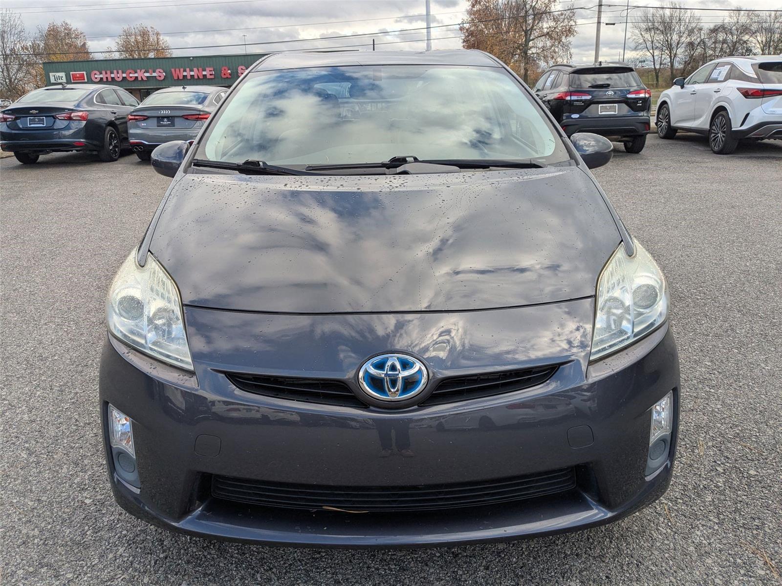 2011 Toyota Prius Four photo 2