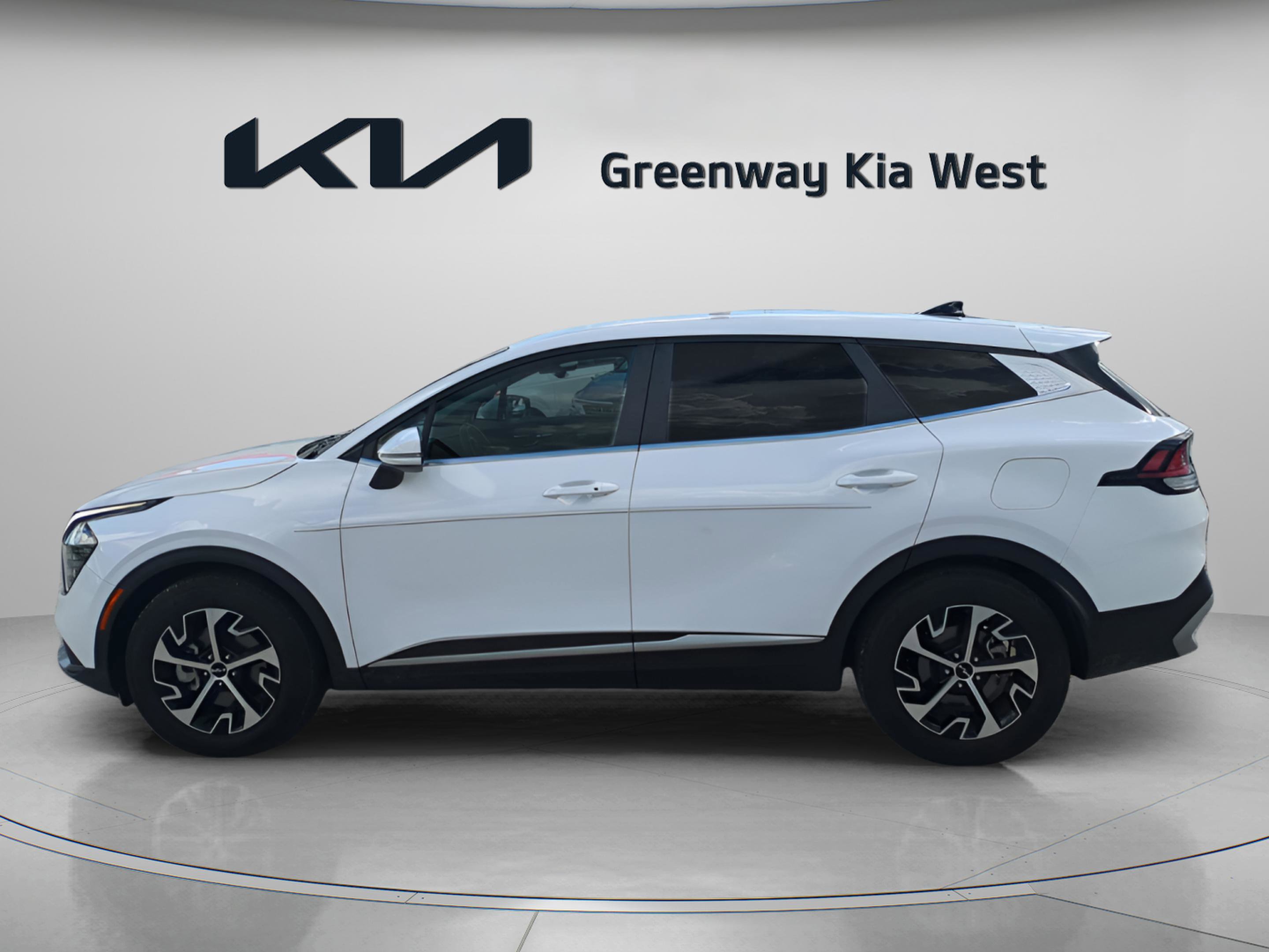 2024 Kia Sportage EX photo 4