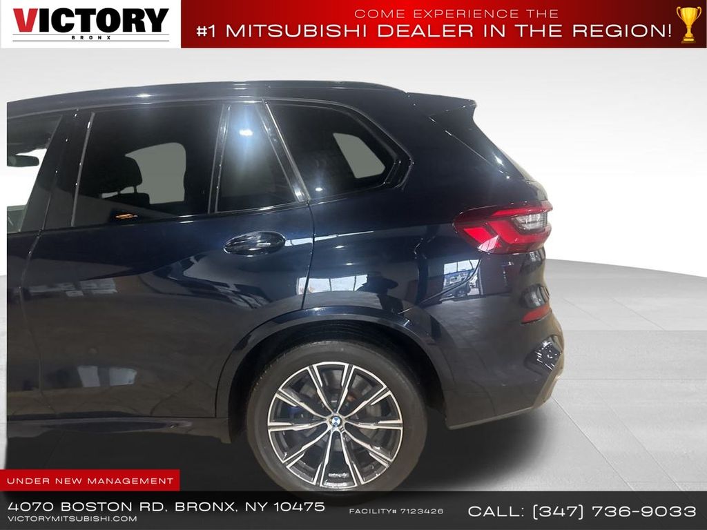 2022 Bmw X5 M50i photo 3