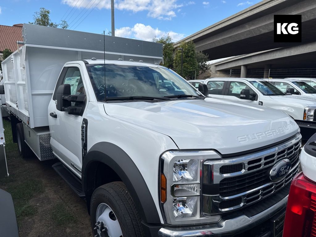 2024 Ford F-550 Super Duty Chassis Cab XL's photo