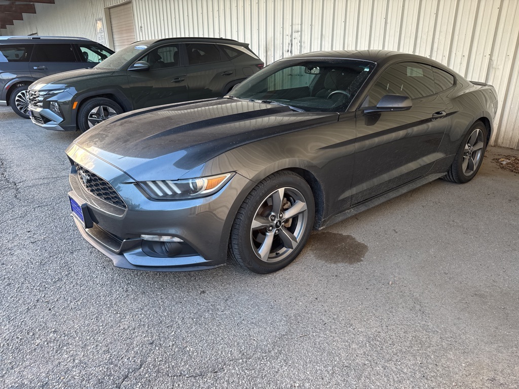 2016 Ford Mustang V6 photo 5