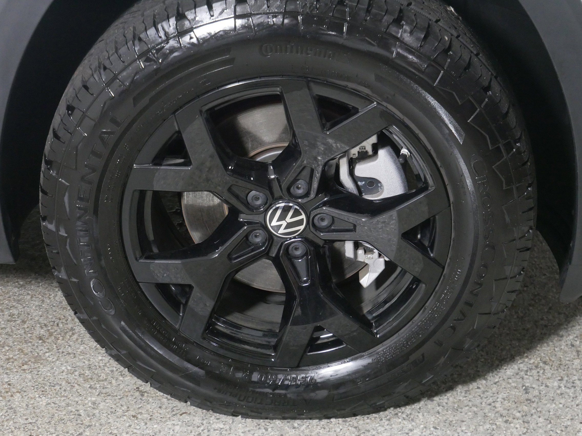 2024 Volkswagen Atlas Peak Edition SE Technology photo 15