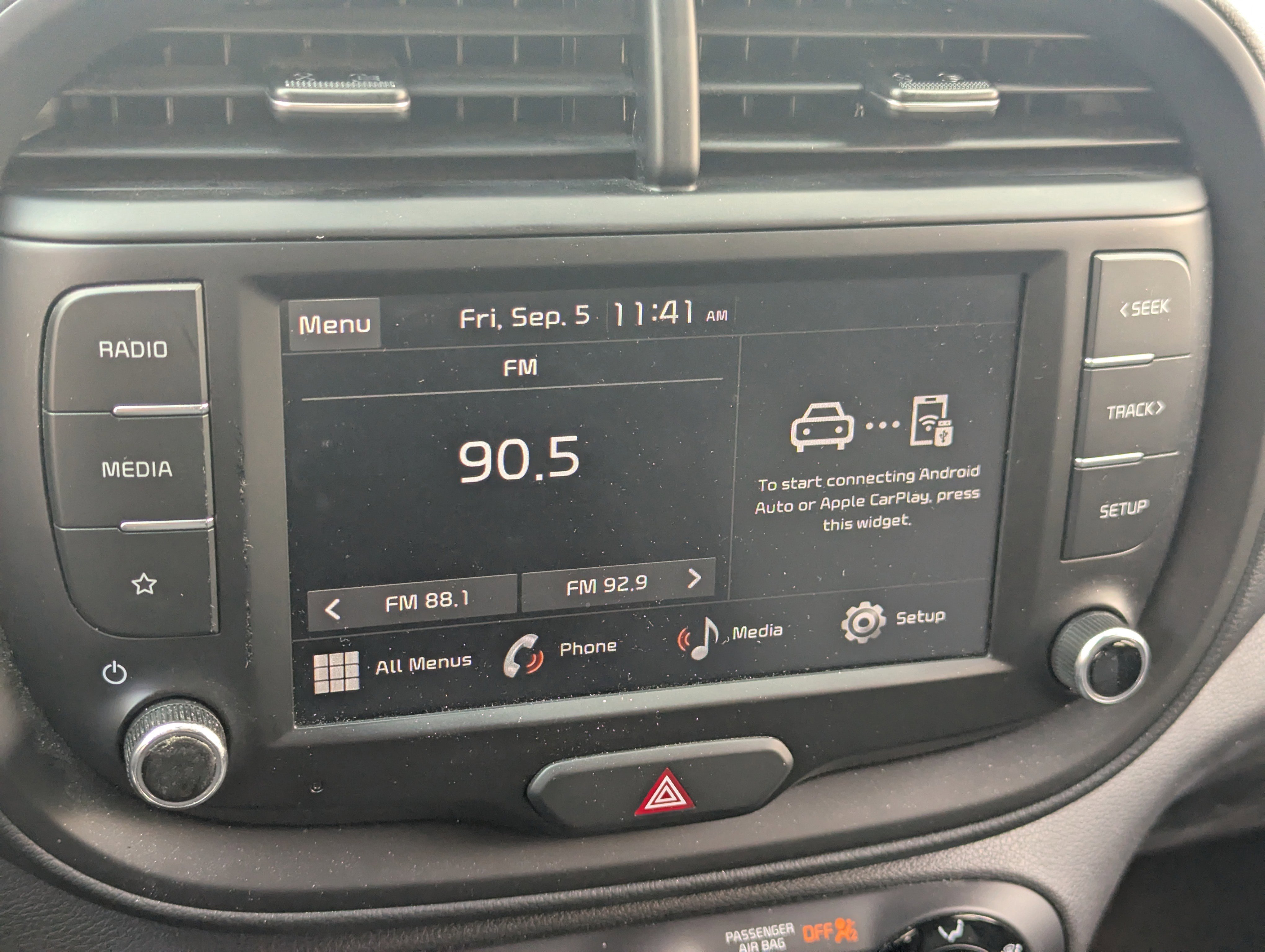 2023 Kia Soul LX S photo 3