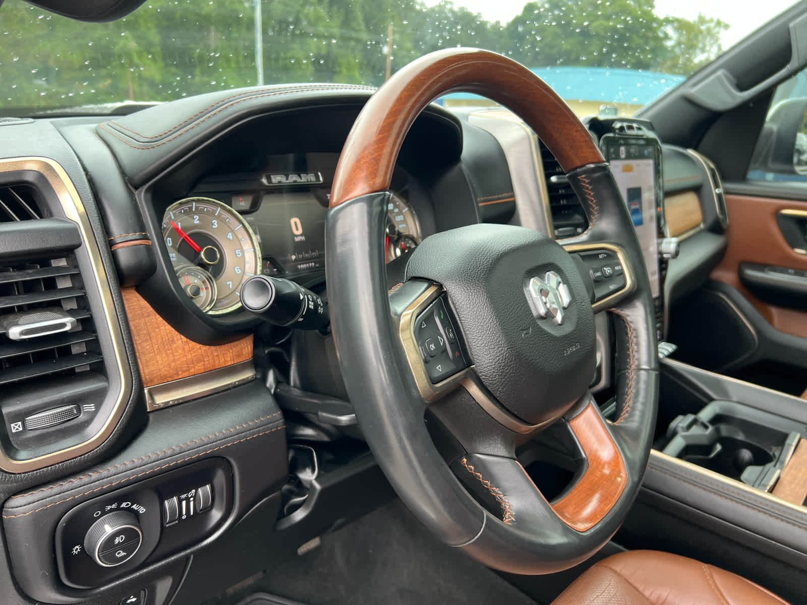 2022 Ram 1500 Longhorn photo 17