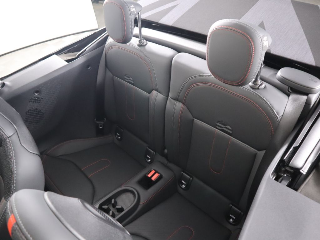 2026 Mini Cooper Convertible Iconic photo 28