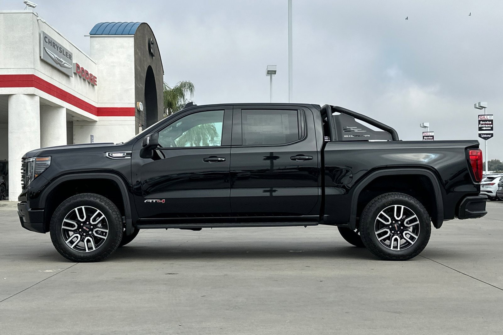 2026 Gmc Sierra 1500 AT4 photo 3