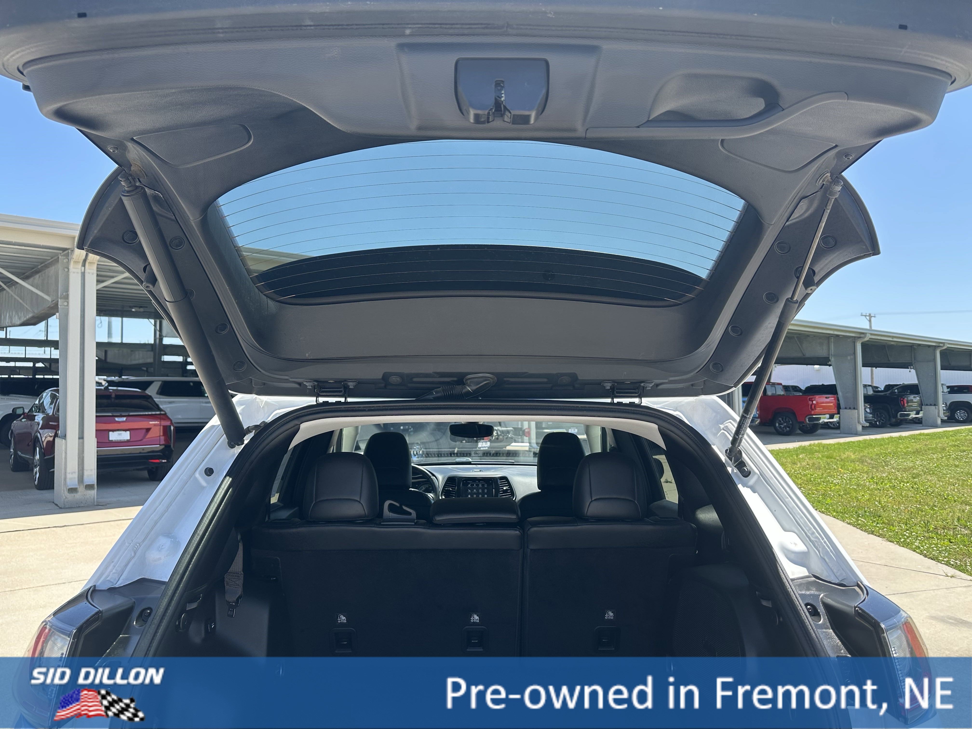 2020 Jeep Cherokee Limited photo 8