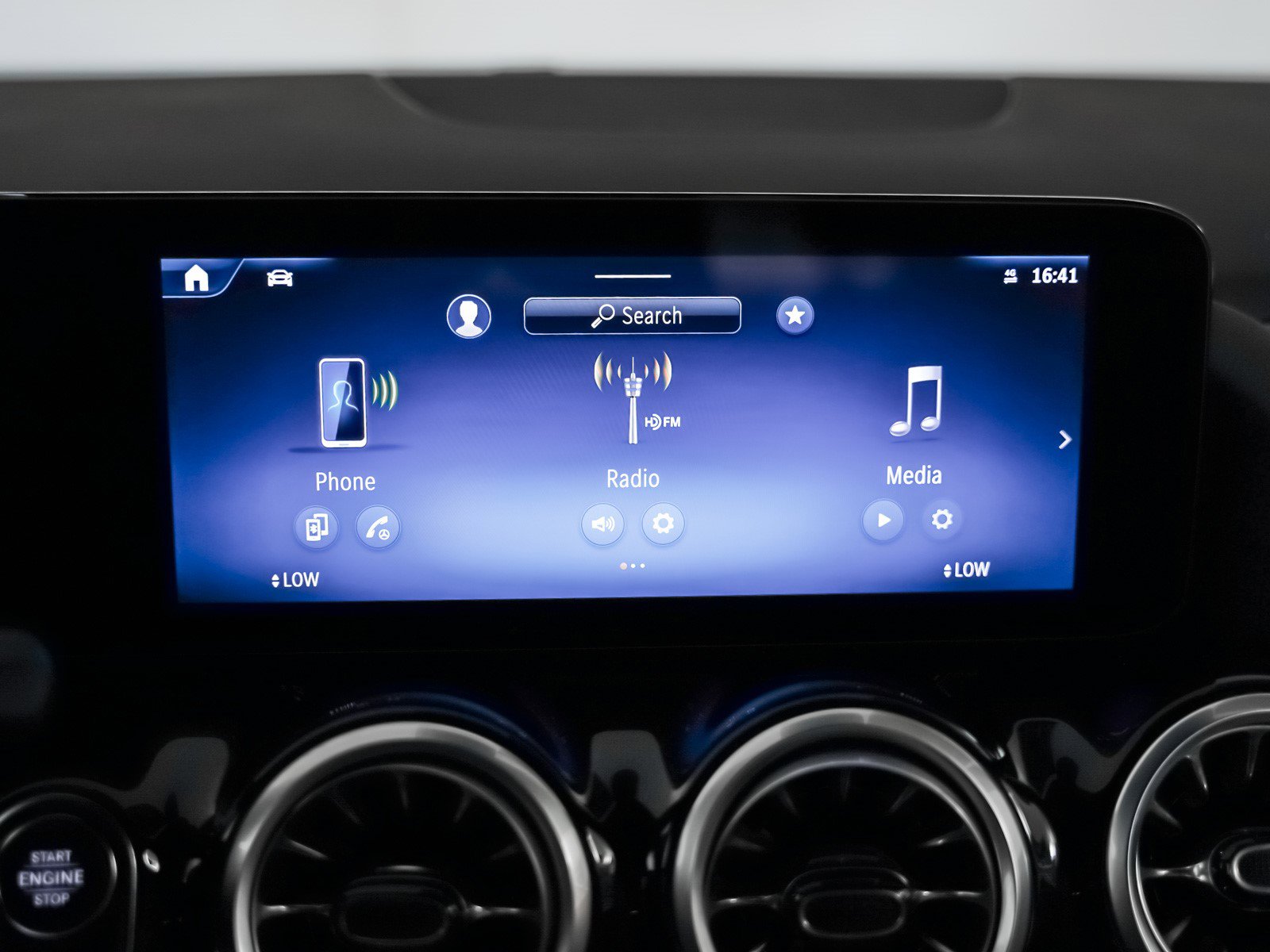 2025 Mercedes Benz GLA 250 4MATIC photo 16