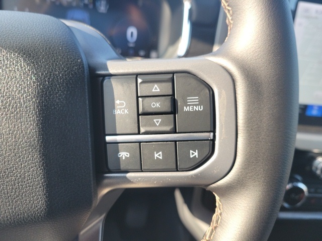 2025 Ford F-150 Lariat photo 13