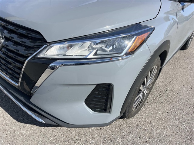 2023 Nissan Kicks SV photo 4