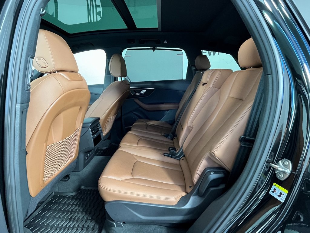 2023 Audi Q7 55 Prestige photo 18