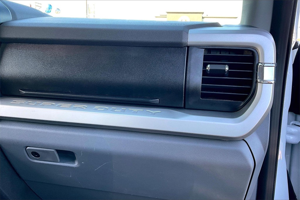 2024 FORD F-250 - Image 14