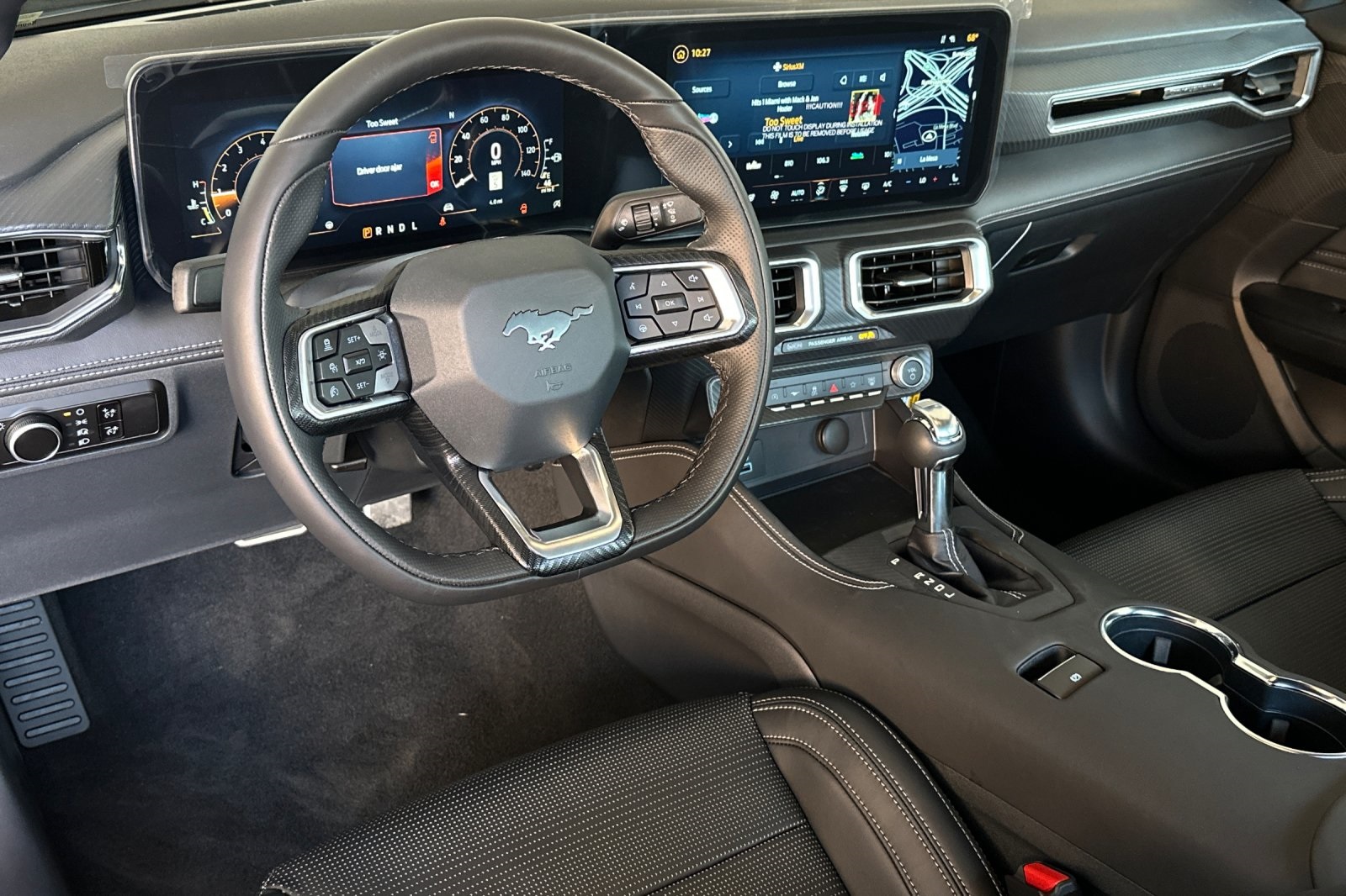 2025 Ford Mustang EcoBoost Premium photo 12