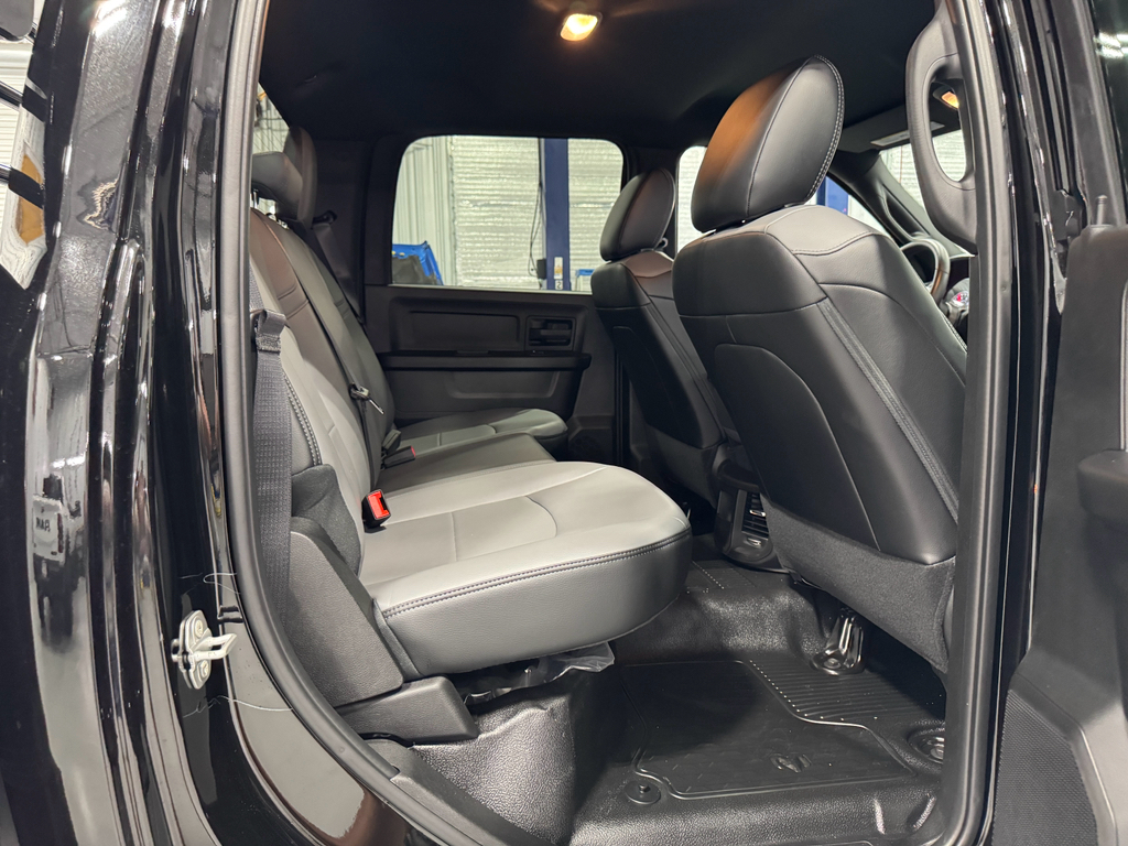 2025 Ram 4500 Tradesman photo 6