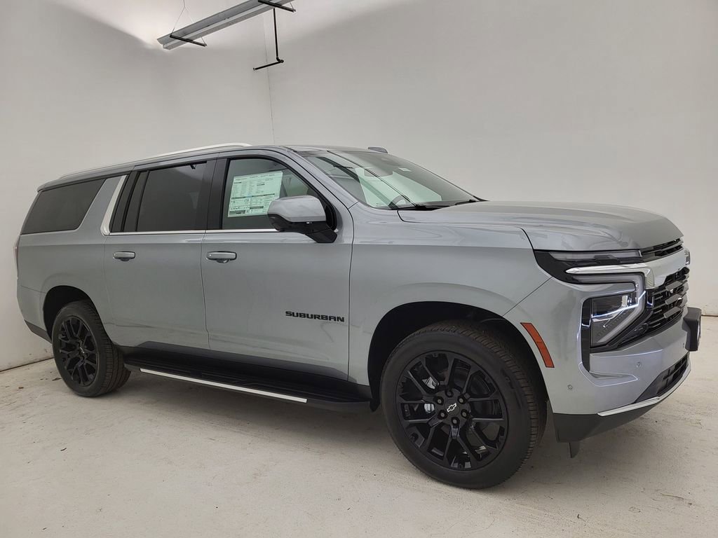 2025 Chevrolet Suburban LS's photo