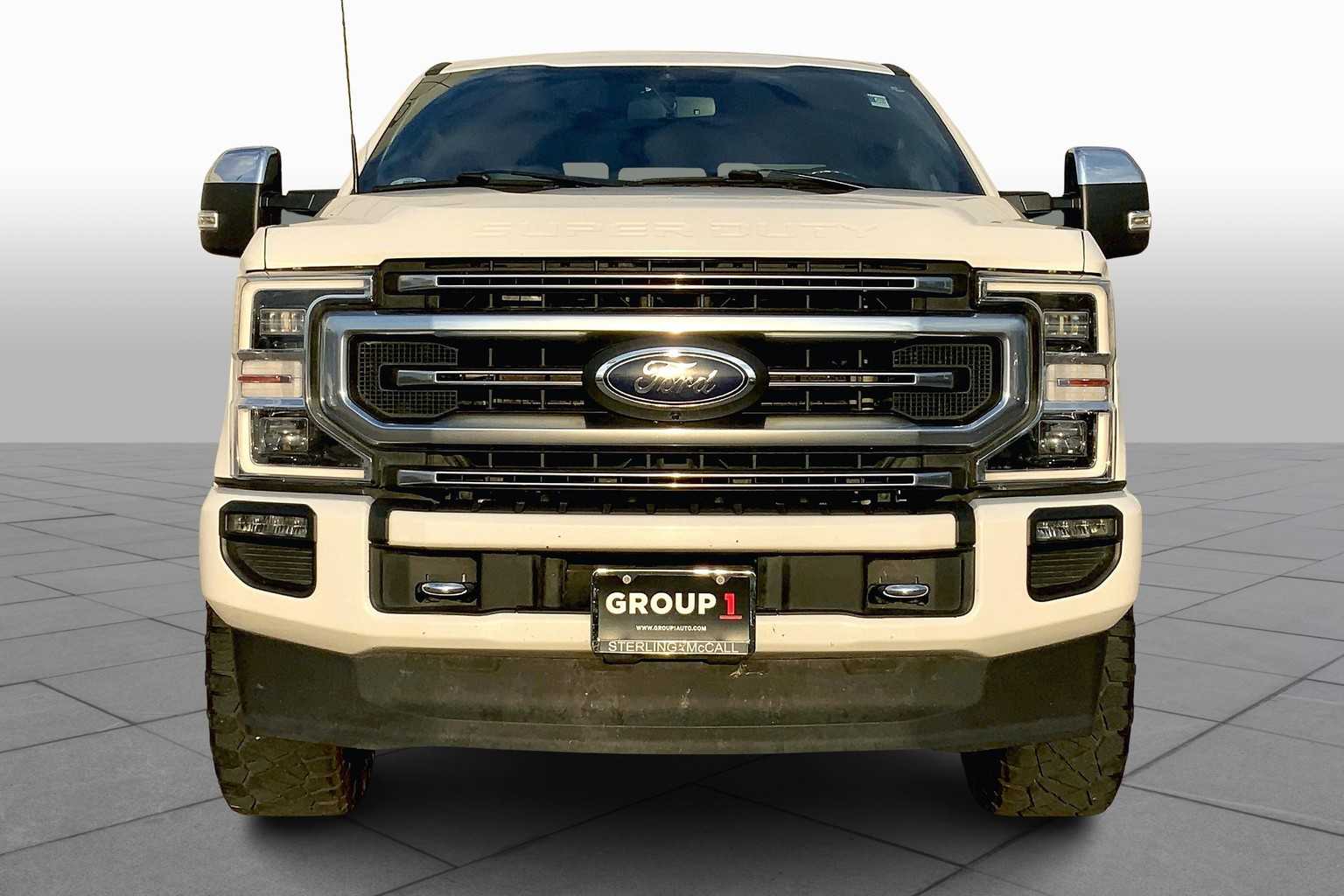 2022 Ford F-350 Platinum photo 3