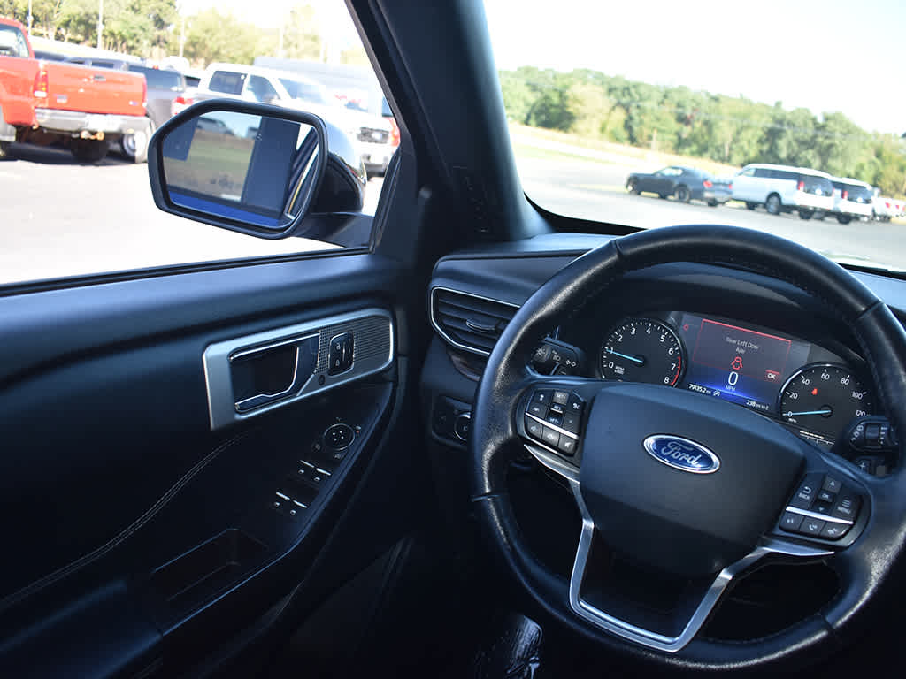 2020 Ford Explorer Limited photo 17