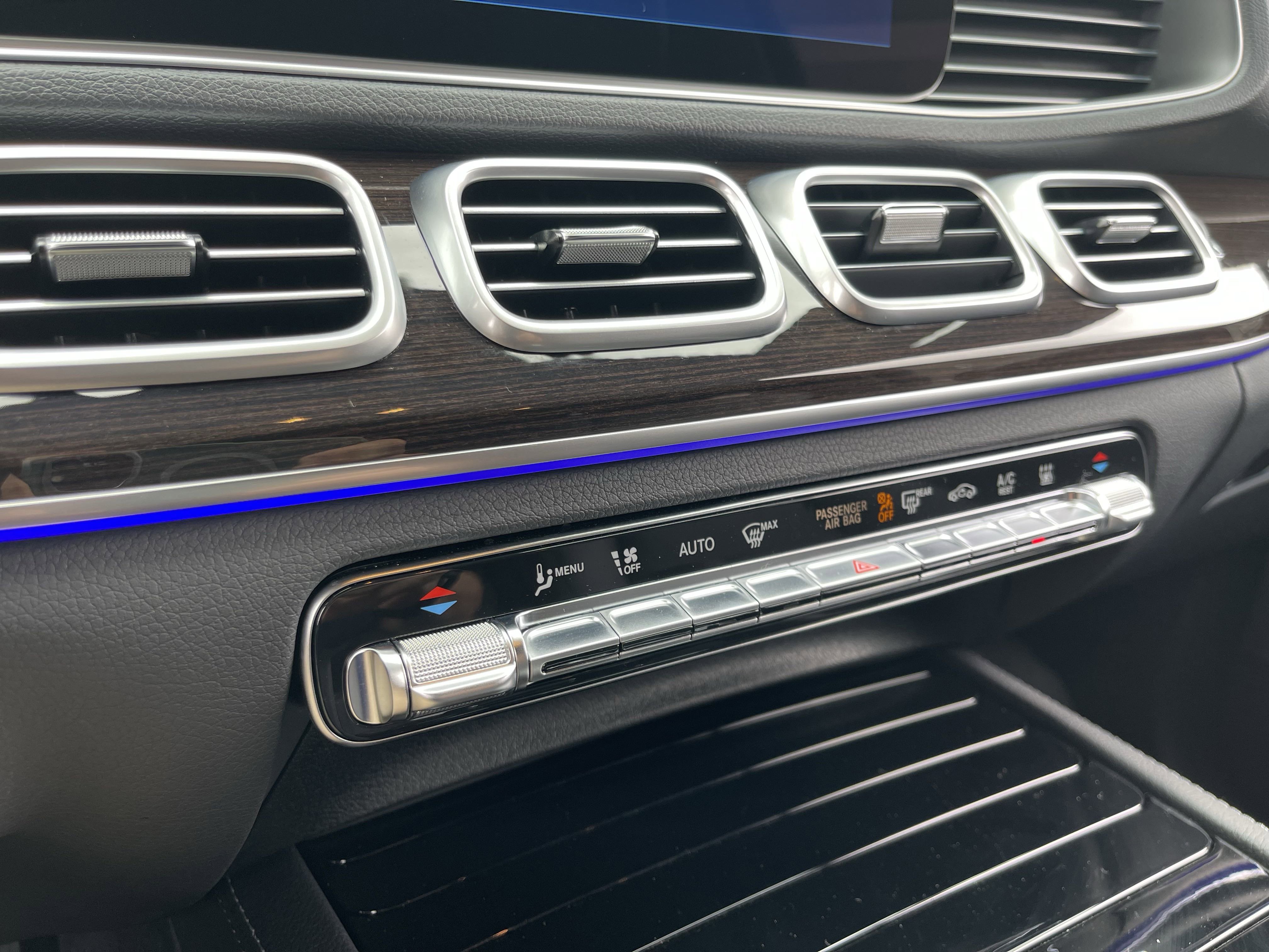 2025 Mercedes Benz GLE 450e 4MATIC photo 9