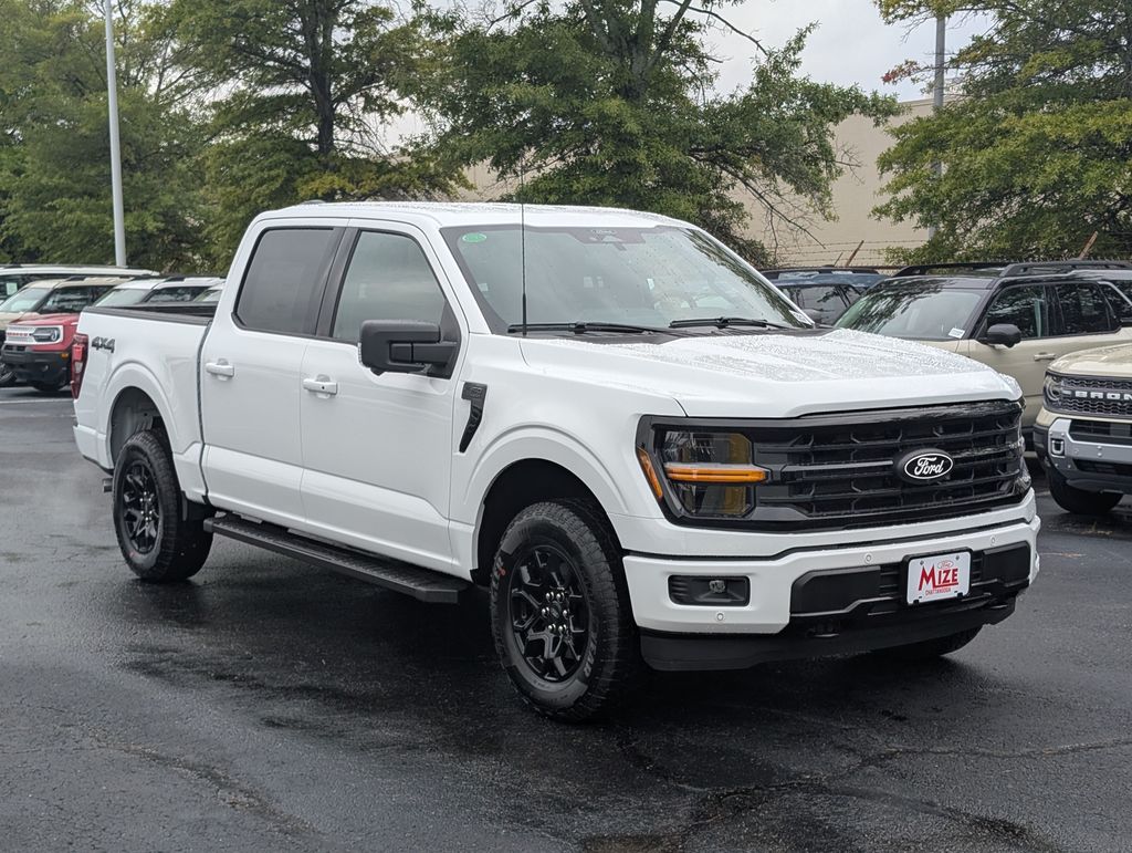 2025 Ford F-150 XLT photo 2