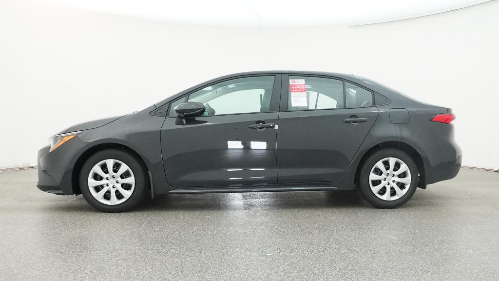 2025 Toyota Corolla LE photo 9