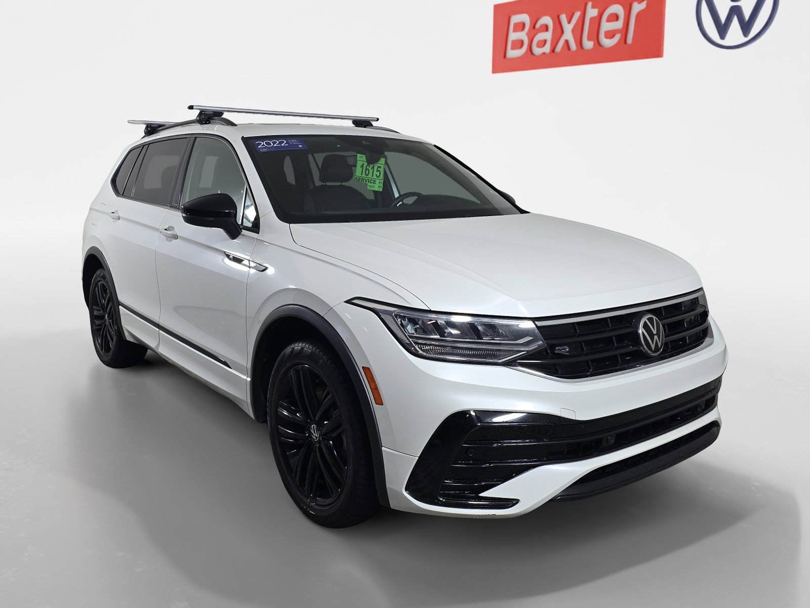 2022 Volkswagen Tiguan SE R-LINE BLACK's photo