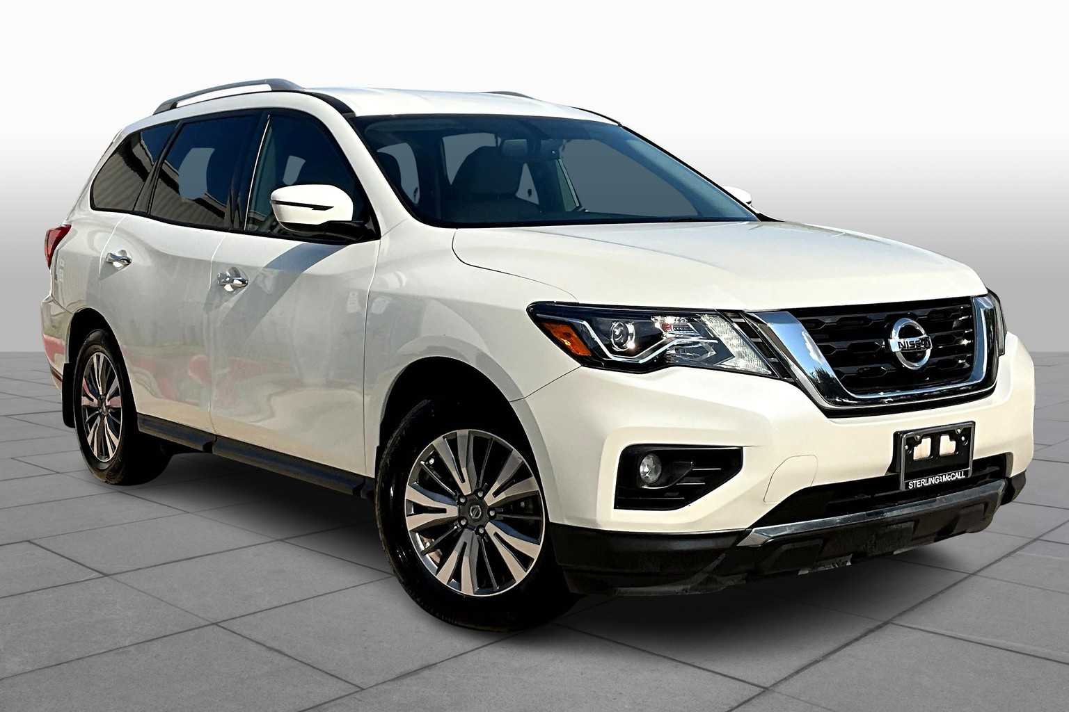 Used 2018 Nissan Pathfinder SV with VIN 5N1DR2MN6JC649693 for sale in Stafford, TX