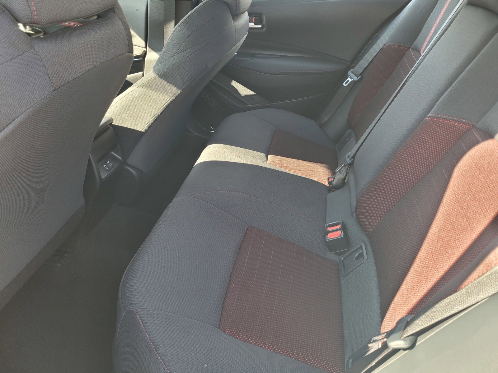 2024 Toyota Corolla SE photo 13