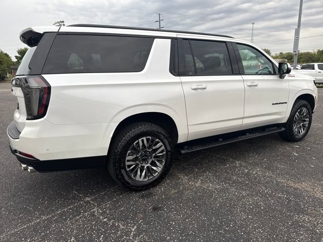 2025 Chevrolet Suburban Z71 photo 6