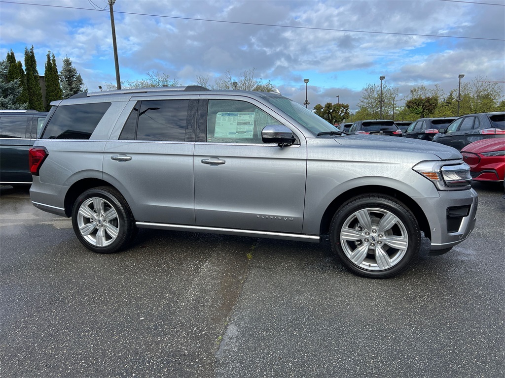 2024 Ford Expedition MAX Platinum photo 4