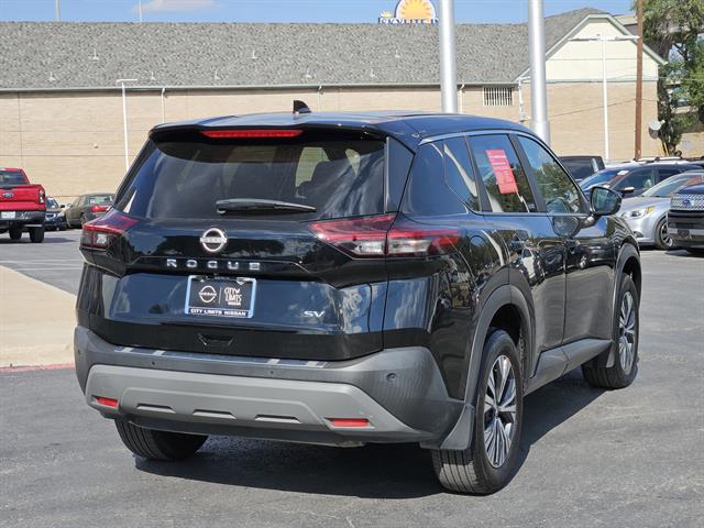 2023 Nissan Rogue SV photo 3