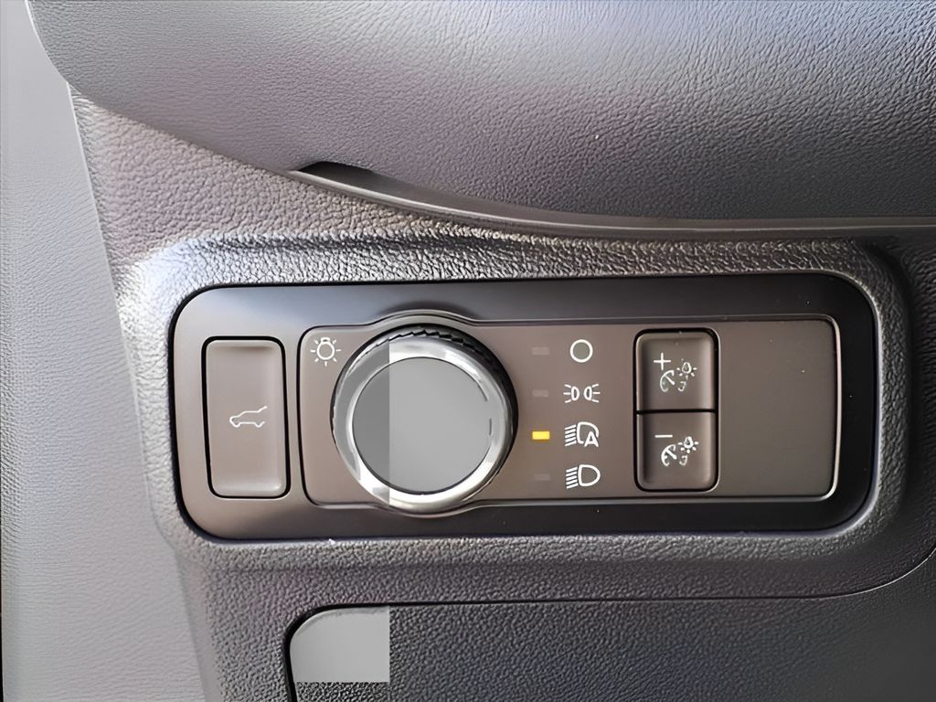 2025 Ford Explorer ST photo 17
