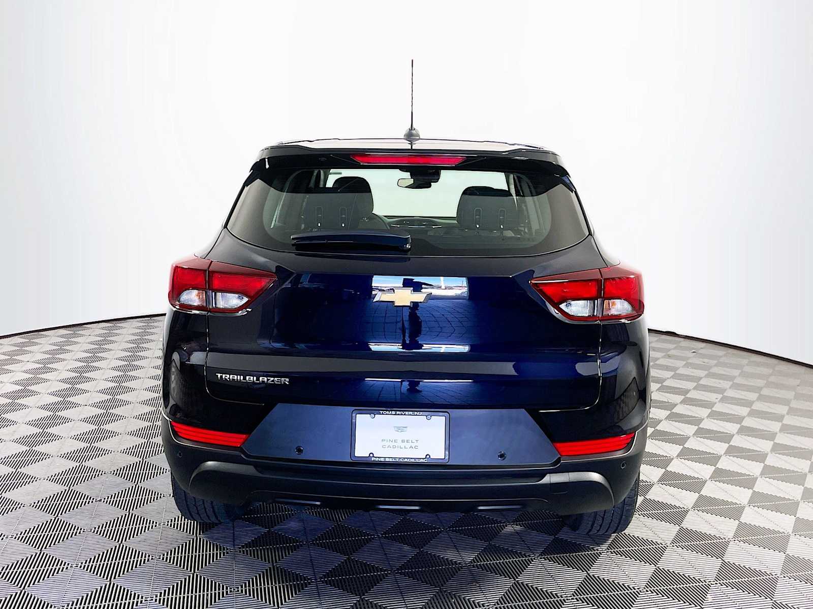 2021 Chevrolet Trailblazer LS photo 5