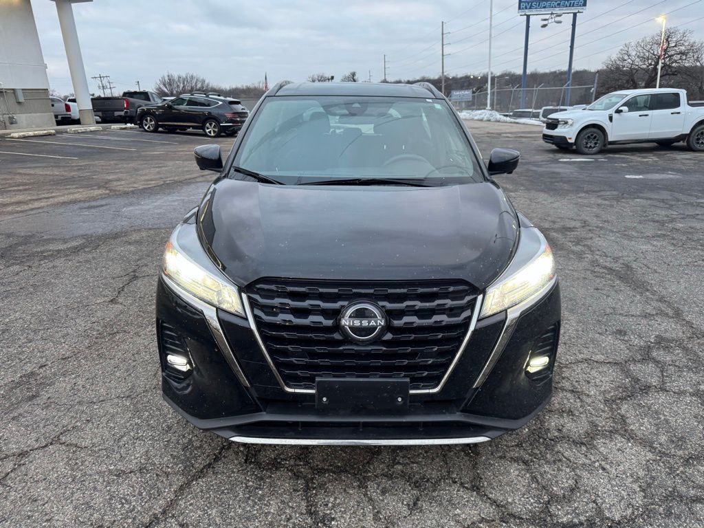 Used 2024 Nissan Kicks SR with VIN 3N1CP5DV8RL543482 for sale in Kansas City