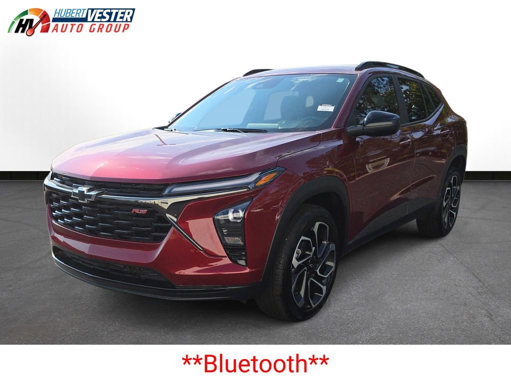 2024 Chevrolet Trax photo 2