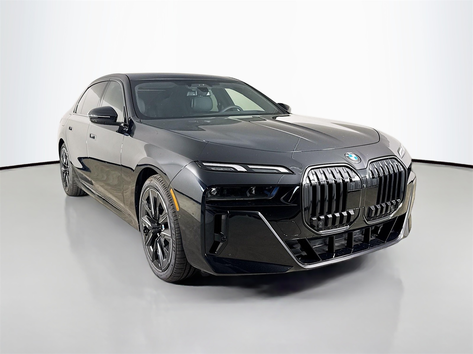 New 2025 Black Sapphire Metallic BMW 760i xDrive image 1