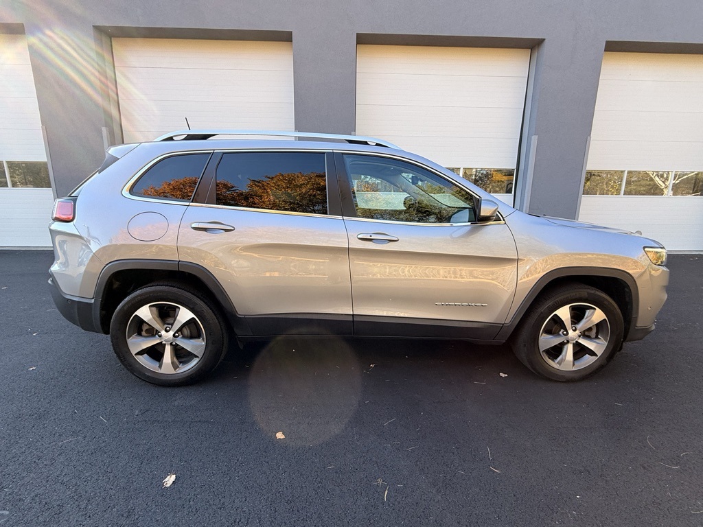 2021 Jeep Cherokee Limited photo 3