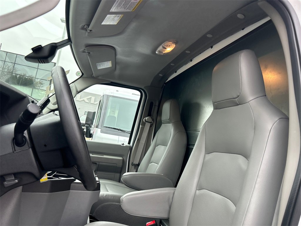 2024 FORD E-450 - Image 23
