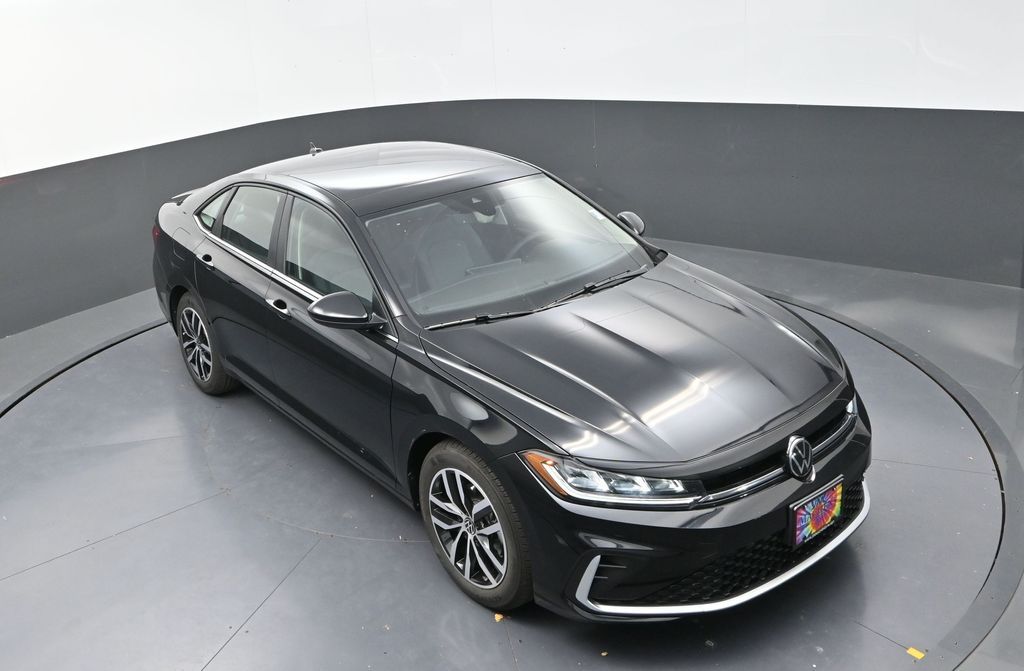 2025 Volkswagen Jetta 1.5T SE photo 9