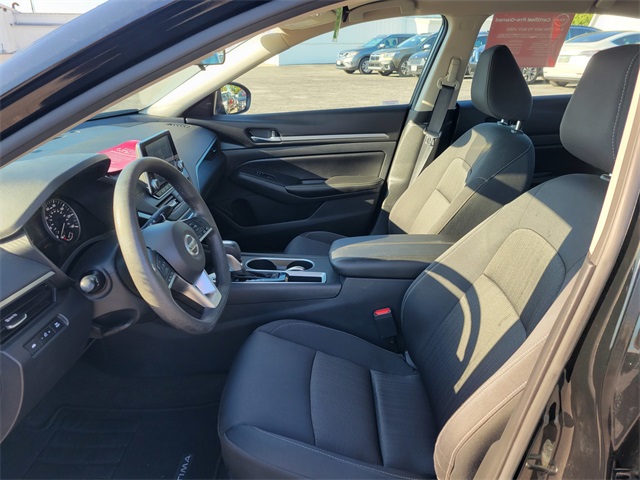 2022 Nissan Altima 2.5 SV photo 12