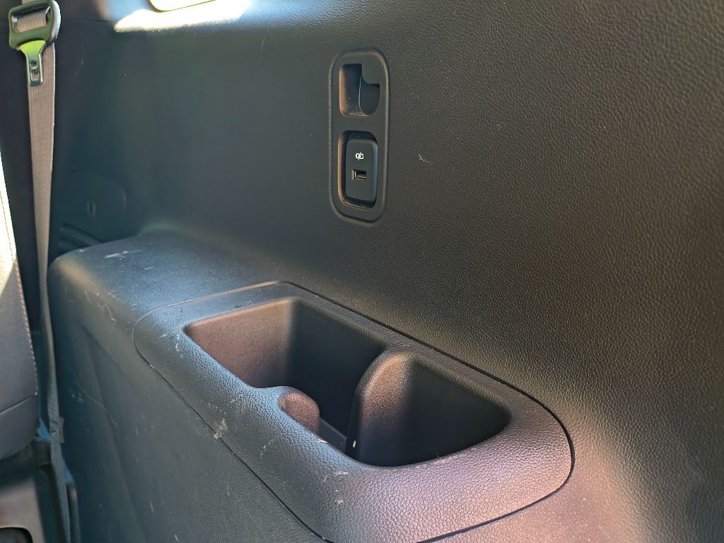 2021 Chevrolet Traverse LS photo 28