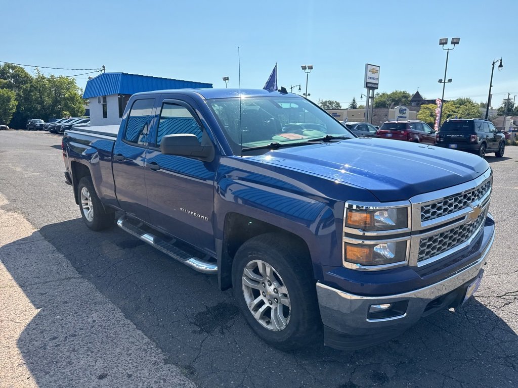 2014 Chevrolet Silverado 1500 LT photo 4