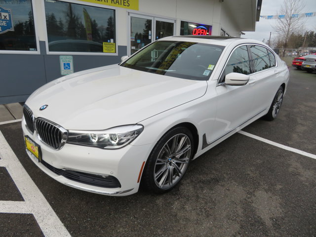 2016 BMW 7 Series 740i's photo