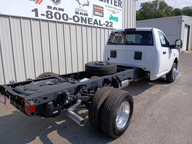 2026 Ram 3500 Tradesman photo 3