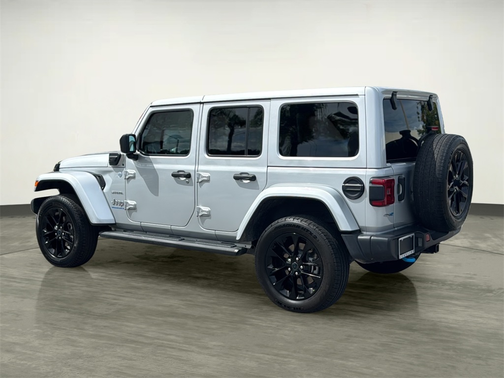 2024 Jeep Wrangler Sahara 4xe photo 5
