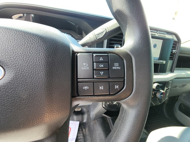 2024 Ford F-350 photo 16