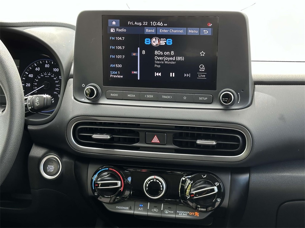 2022 Hyundai Kona SEL photo 18