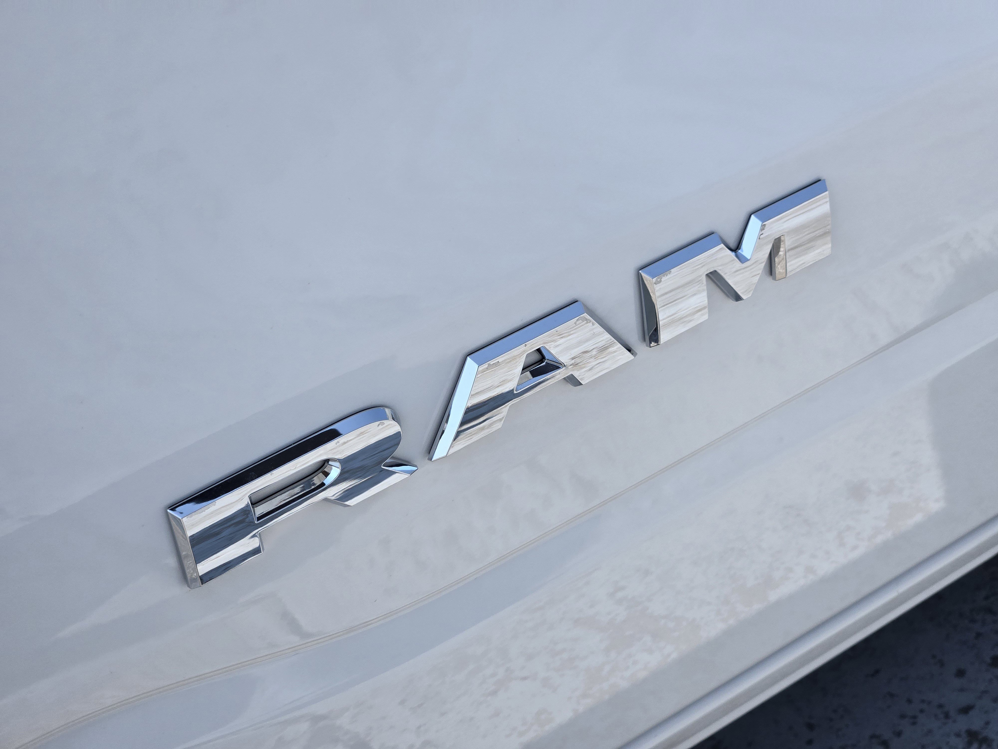 2026 Ram 1500 Laramie photo 3