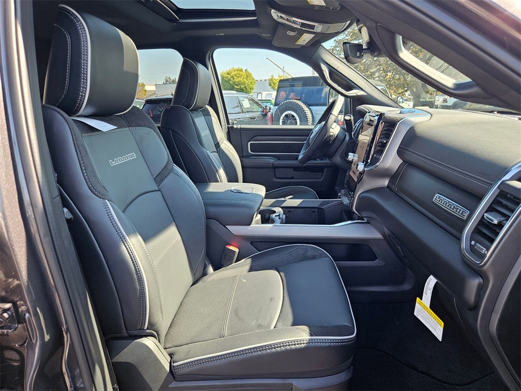 2026 Ram 2500 Laramie photo 34